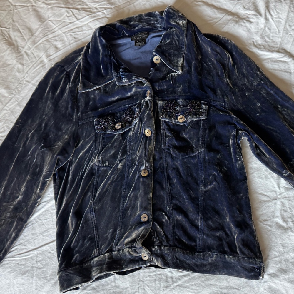 Citron Deep Blue Velvet Apparel